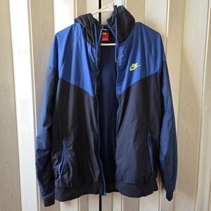 Nike Men's Blue and Black Jacket